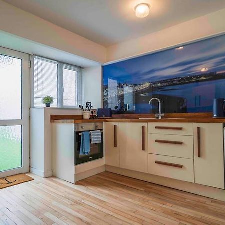 The Porthole Apartment Portstewart Bagian luar foto