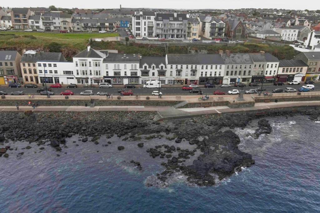 The Porthole Apartment Portstewart Bagian luar foto